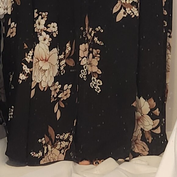 City Chic Floral Fall Dress - Picture 6 of 8